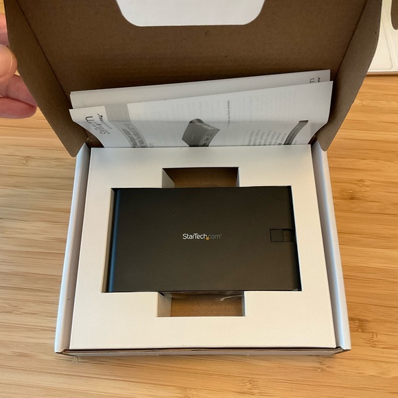 StarTech USB-C Multipleport adapter HDMI/VGA 3xUSB - NEW - Picture 3 of 3